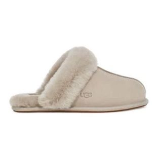 ❌SOLD❌ UGG Women's Scuffette Sheepskin Slipper